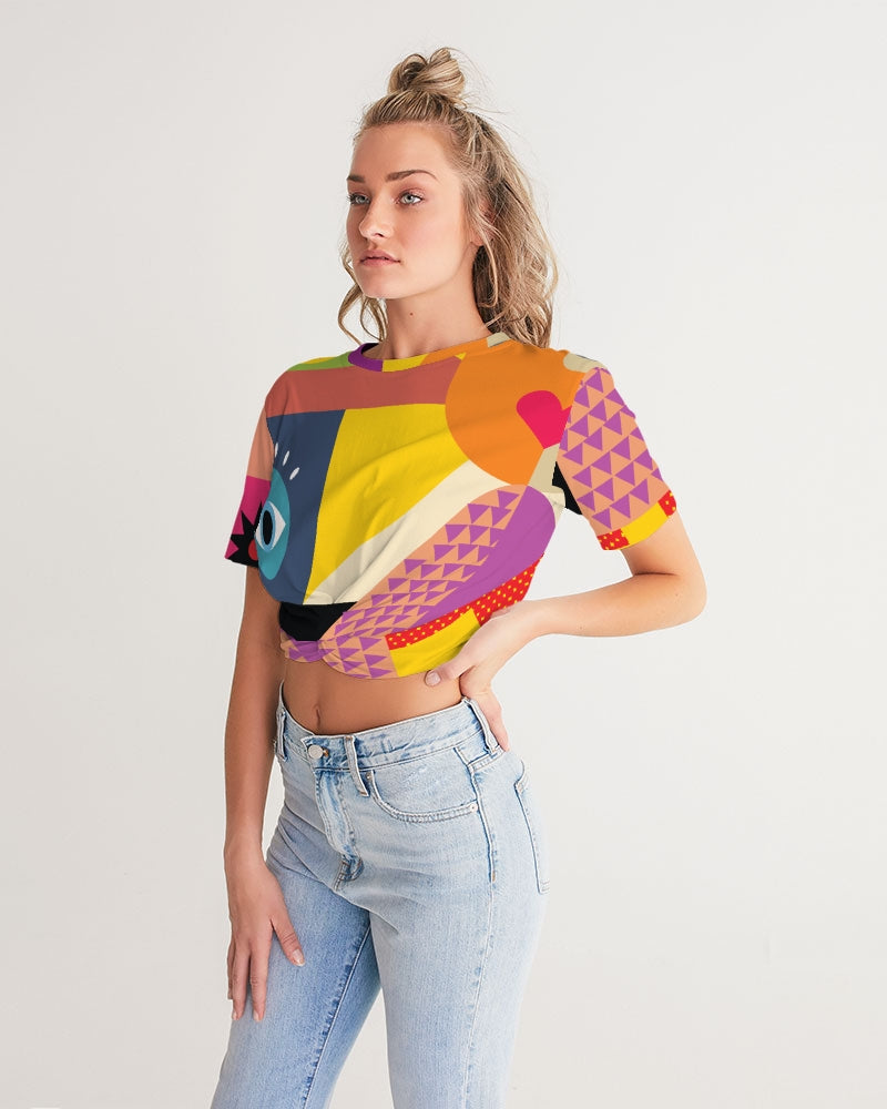 MN-AI5 Women's Twist-Front Cropped Tee