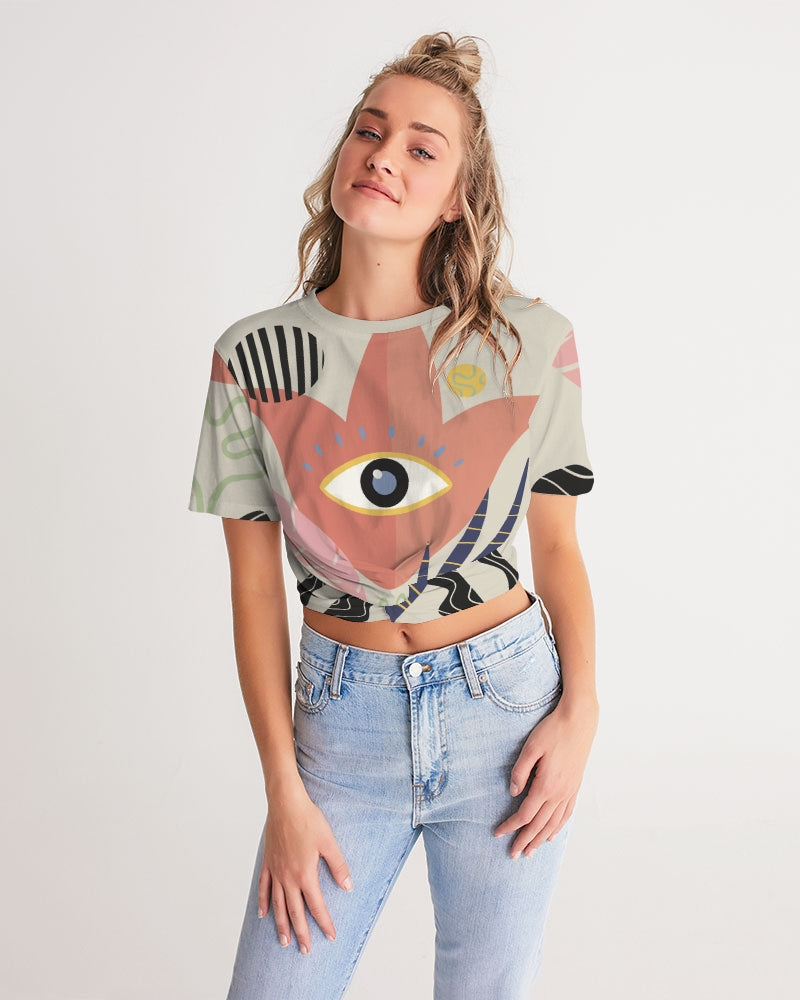 MN-AI6 Women's Twist-Front Cropped Tee